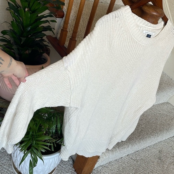American Eagle Outfitters Cream Sweater - Picture 2 of 8